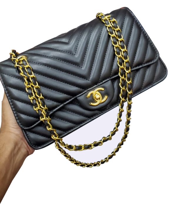 Classic Chanl Handbag - Image 5